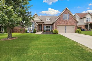 476 Gascony Avenue, Springdale, AR 72764