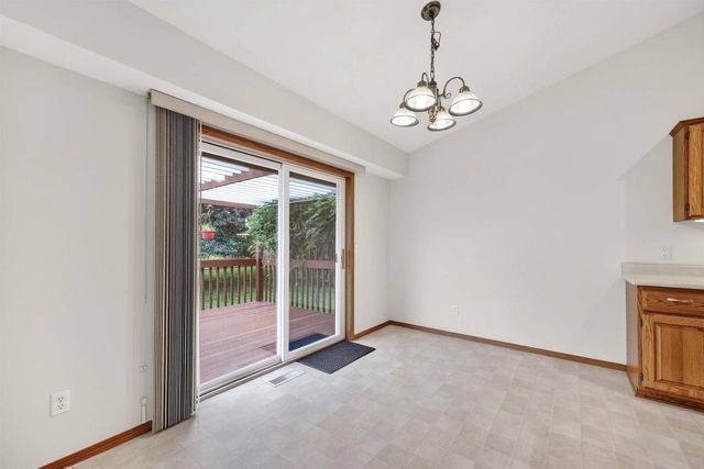 5237 Summer Ridge Drive, Madison, WI 53704