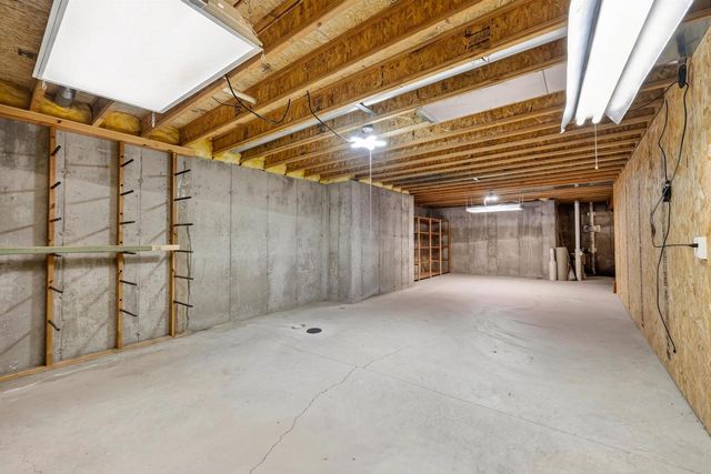 5237 Summer Ridge Drive, Madison, WI 53704