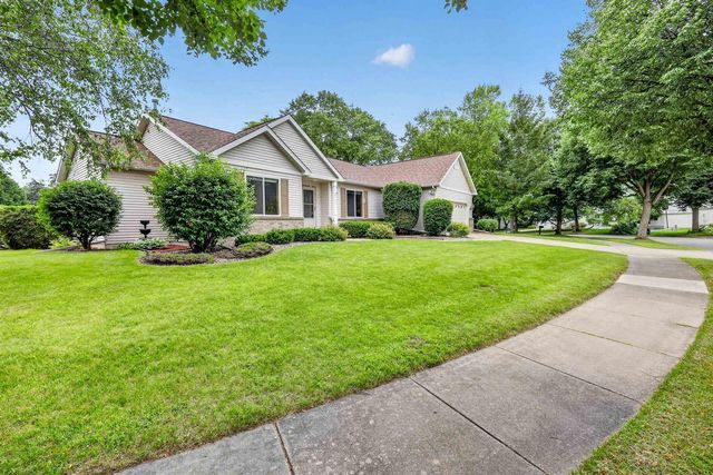 5237 Summer Ridge Drive, Madison, WI 53704