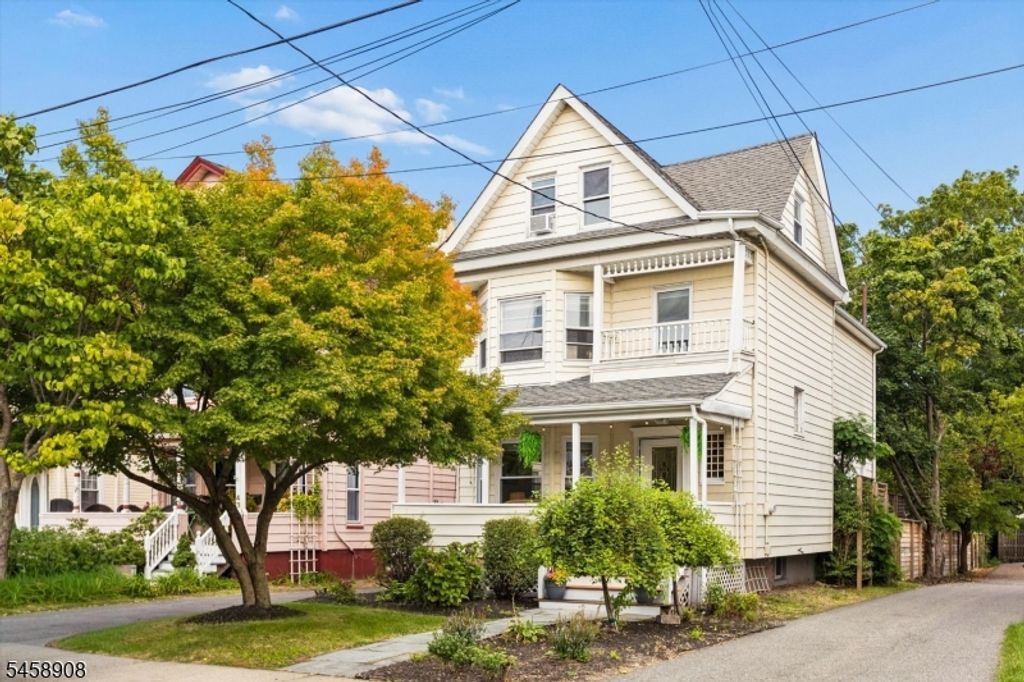 41 N Willow St, Montclair Twp., NJ 07042 — exterior