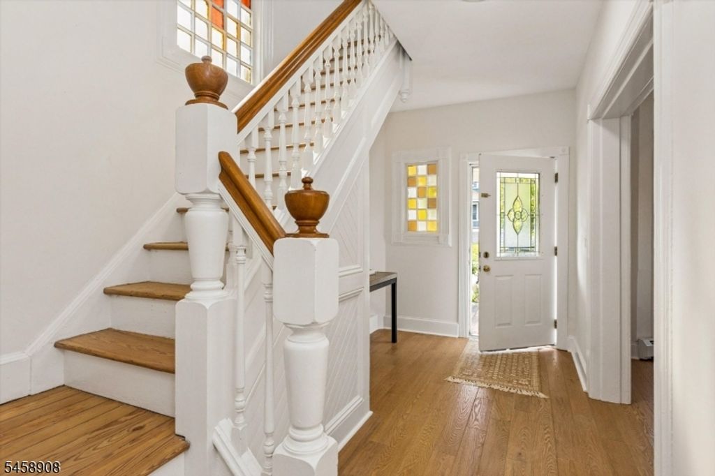 41 N Willow St, Montclair Twp., NJ 07042 — photo 5