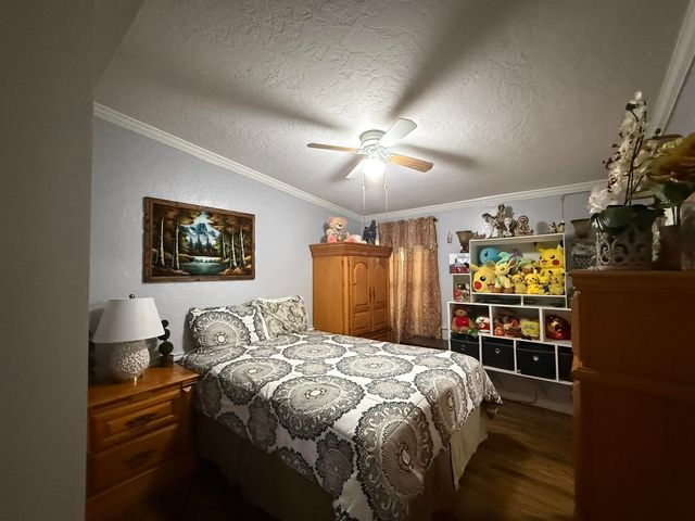 3722 HOLLY RD., Gilmer, TX 75644