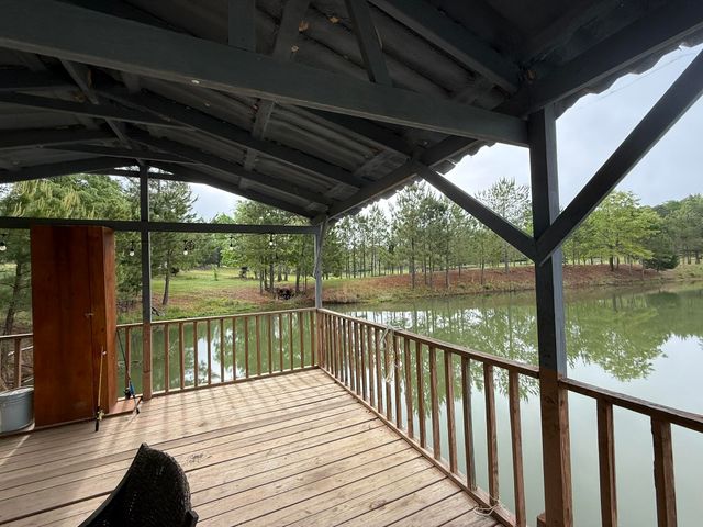 3722 HOLLY RD., Gilmer, TX 75644