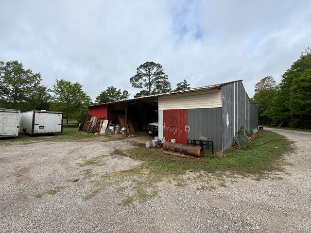 3722 HOLLY RD., Gilmer, TX 75644