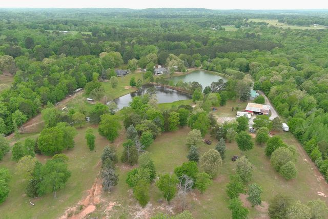 3722 HOLLY RD., Gilmer, TX 75644