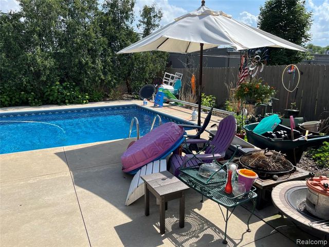 44131 Westminister Way, Canton, MI 48187