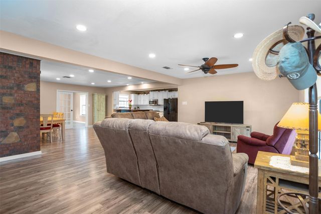 416 State Highway 21 E, Crockett, TX 75835