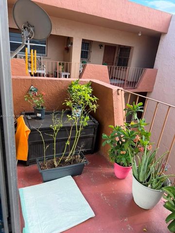 1630 W 46th St 504C, Hialeah, FL 33012