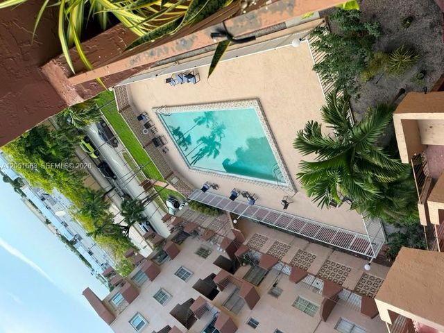 1630 W 46th St 504C, Hialeah, FL 33012