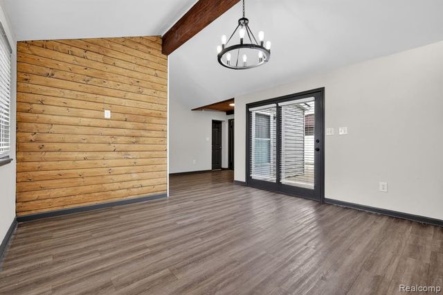 18570 Matthews Street, Riverview, MI 48193