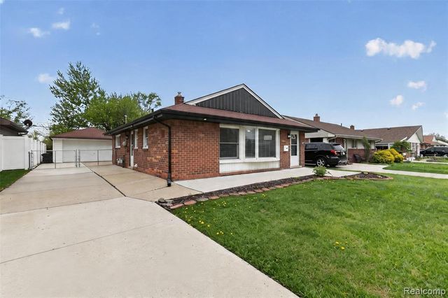 18570 Matthews Street, Riverview, MI 48193