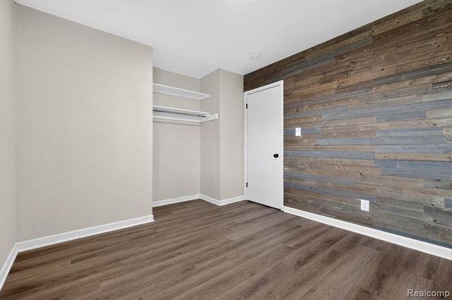 18570 Matthews Street, Riverview, MI 48193