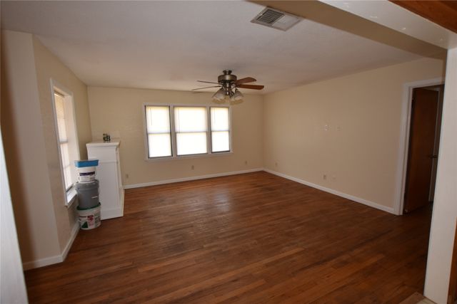 2435B Old Mineral Wells Highway, Weatherford, TX 76088