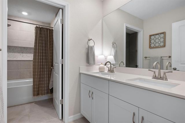 9108 TEQUILA SUNRISE DRIVE, Sarasota, FL 34241