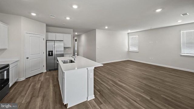 478 BUCKEYE DR, Shenandoah Junction, WV 25442