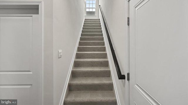 478 BUCKEYE DR, Shenandoah Junction, WV 25442