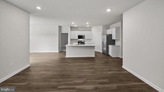 478 BUCKEYE DR, Shenandoah Junction, WV 25442