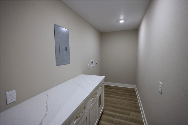 136 Talisman Street, Lake Jackson, TX 77566