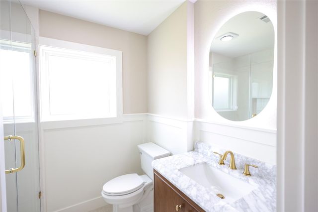 136 Talisman Street, Lake Jackson, TX 77566