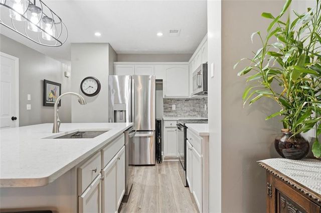 550 FOX CREEK Crossing, Woodstock, GA 30188