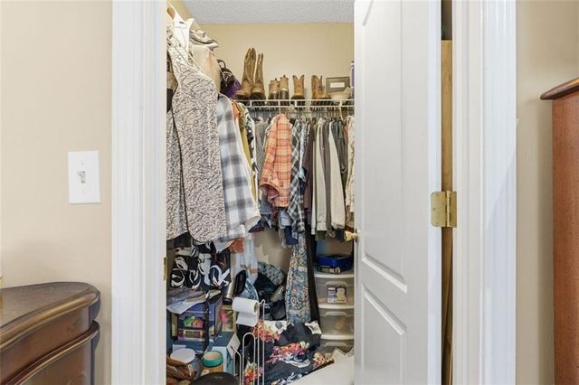 550 FOX CREEK Crossing, Woodstock, GA 30188