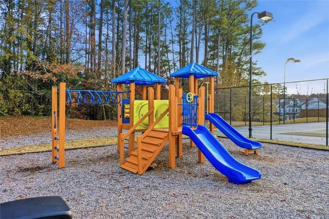 550 FOX CREEK Crossing, Woodstock, GA 30188