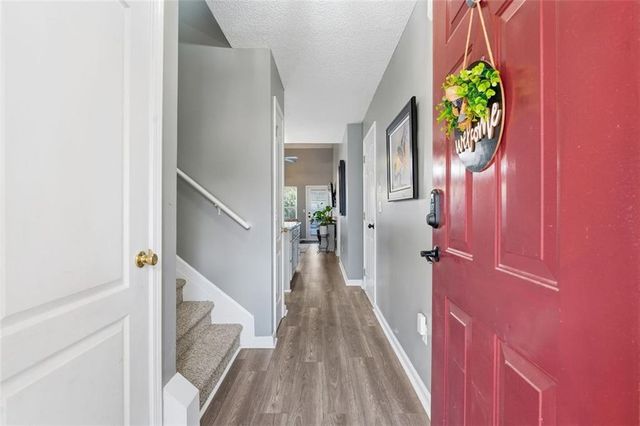 550 FOX CREEK Crossing, Woodstock, GA 30188