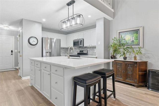 550 FOX CREEK Crossing, Woodstock, GA 30188