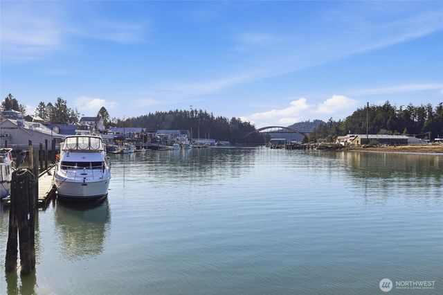 110 N 1st Street, La Conner, WA 98257