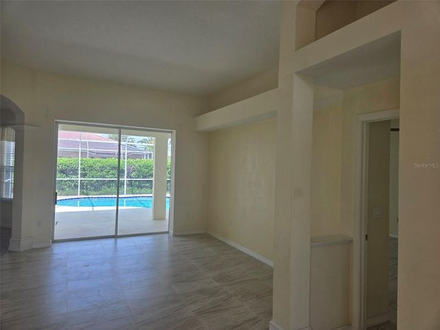 5282 FAR OAK CIRCLE, Sarasota, FL 34238