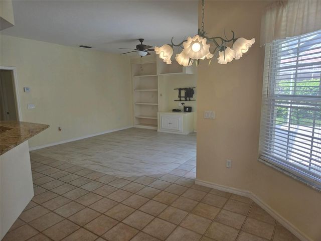 5282 FAR OAK CIRCLE, Sarasota, FL 34238