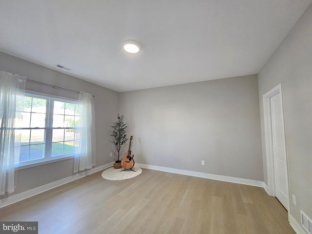 829 THIRD AVE, Croydon, PA 19021