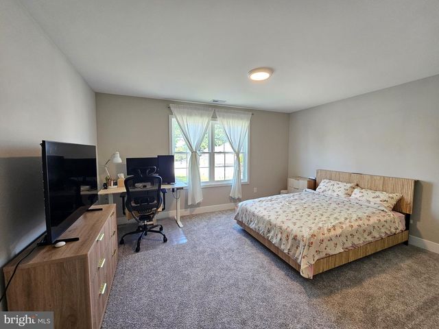 829 THIRD AVE, Croydon, PA 19021