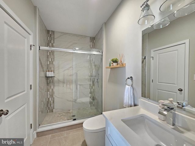829 THIRD AVE, Croydon, PA 19021