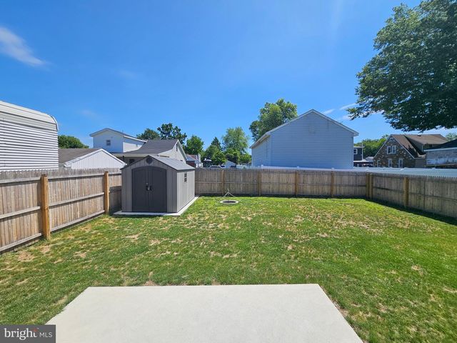 829 THIRD AVE, Croydon, PA 19021