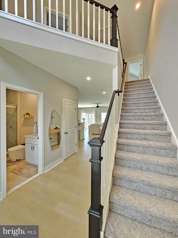 829 THIRD AVE, Croydon, PA 19021