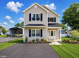 829 THIRD AVE, Croydon, PA 19021