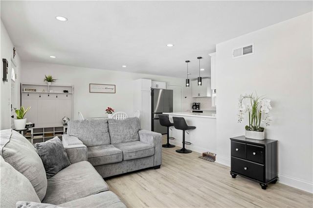 3121 S 47th Street, Kansas City, KS 66106