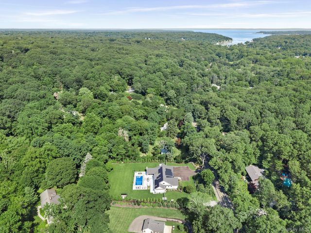 53 Stony Hollow Road, Centerport, NY 11721