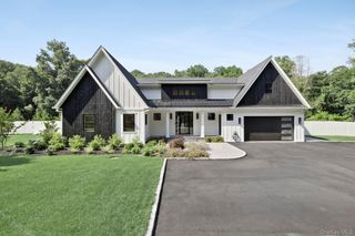 53 Stony Hollow Road, Centerport, NY 11721