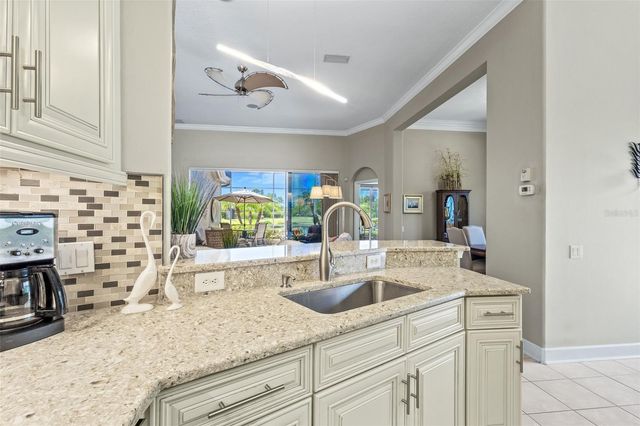 8622 51ST TERRACE E, Bradenton, FL 34211