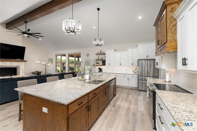 1001 County Road 3152, Kempner, TX 76539