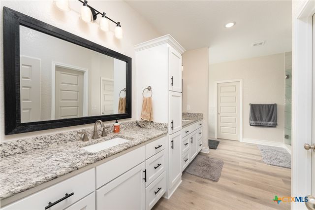 1001 County Road 3152, Kempner, TX 76539