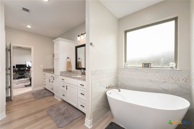 1001 County Road 3152, Kempner, TX 76539