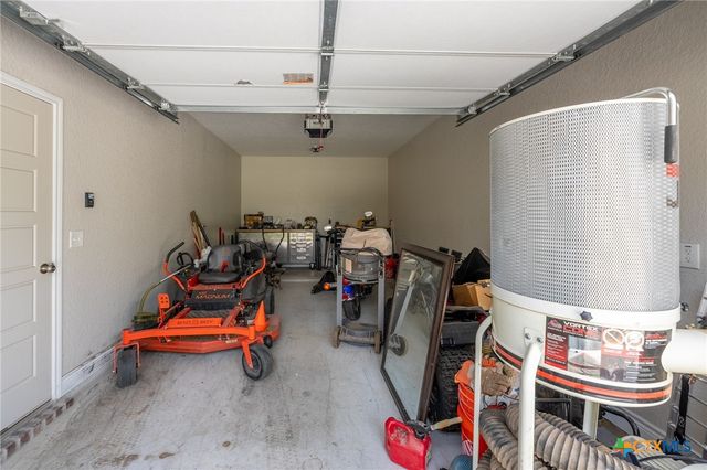 1001 County Road 3152, Kempner, TX 76539