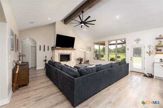 1001 County Road 3152, Kempner, TX 76539