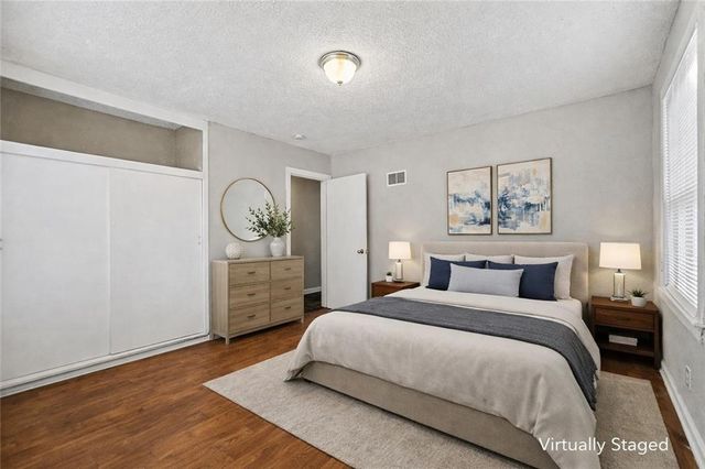 7121 WOODLAND Avenue, Kansas City, MO 64132