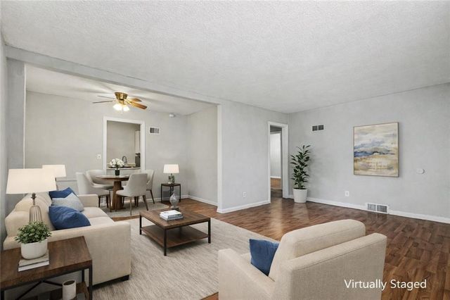 7121 WOODLAND Avenue, Kansas City, MO 64132