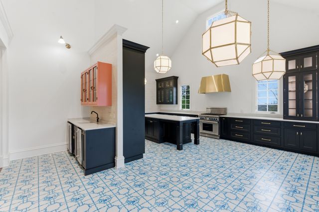 4421 Wayland Dr, Nashville, TN 37215